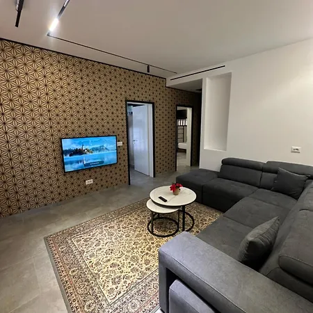 公寓 Holiday Apartments 地拉那